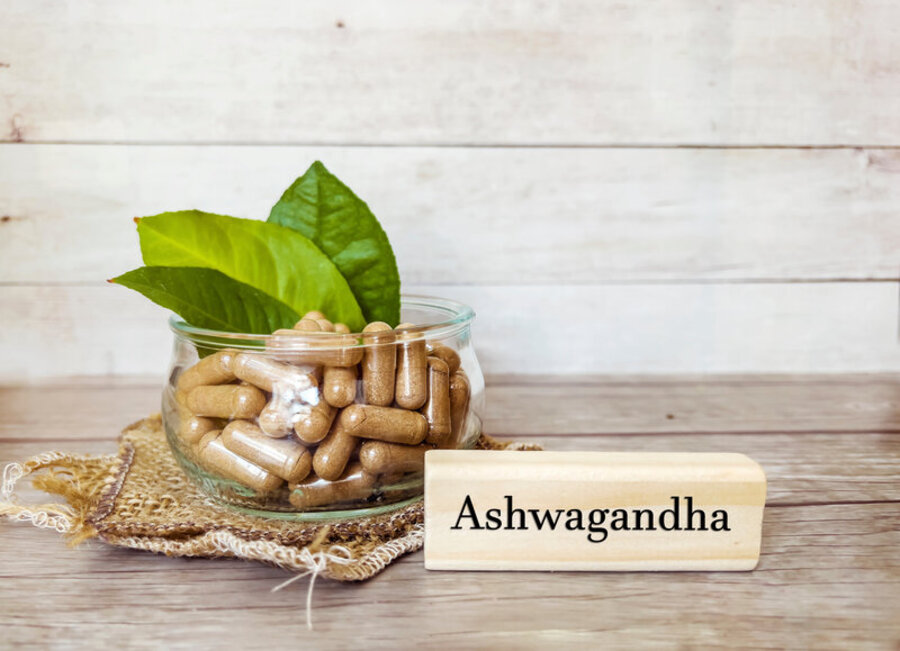 ashwagandha-il-segreto-del-benessere-o-un-rimedio-da-usare-con-cautela